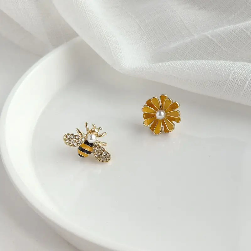 French Daisy & Cute Bee Earrings